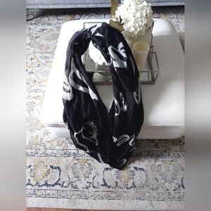 Stylish Black and White Infinity Scarf